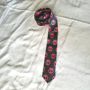 ♡Black tie with pink peace signs
